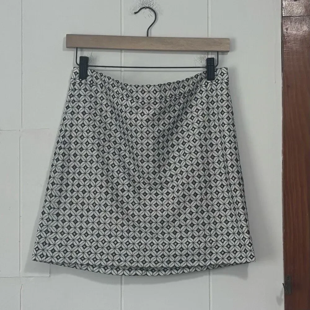 J. Crew Navy Embroidered Cut Out A-Line Skirt Size 4‎